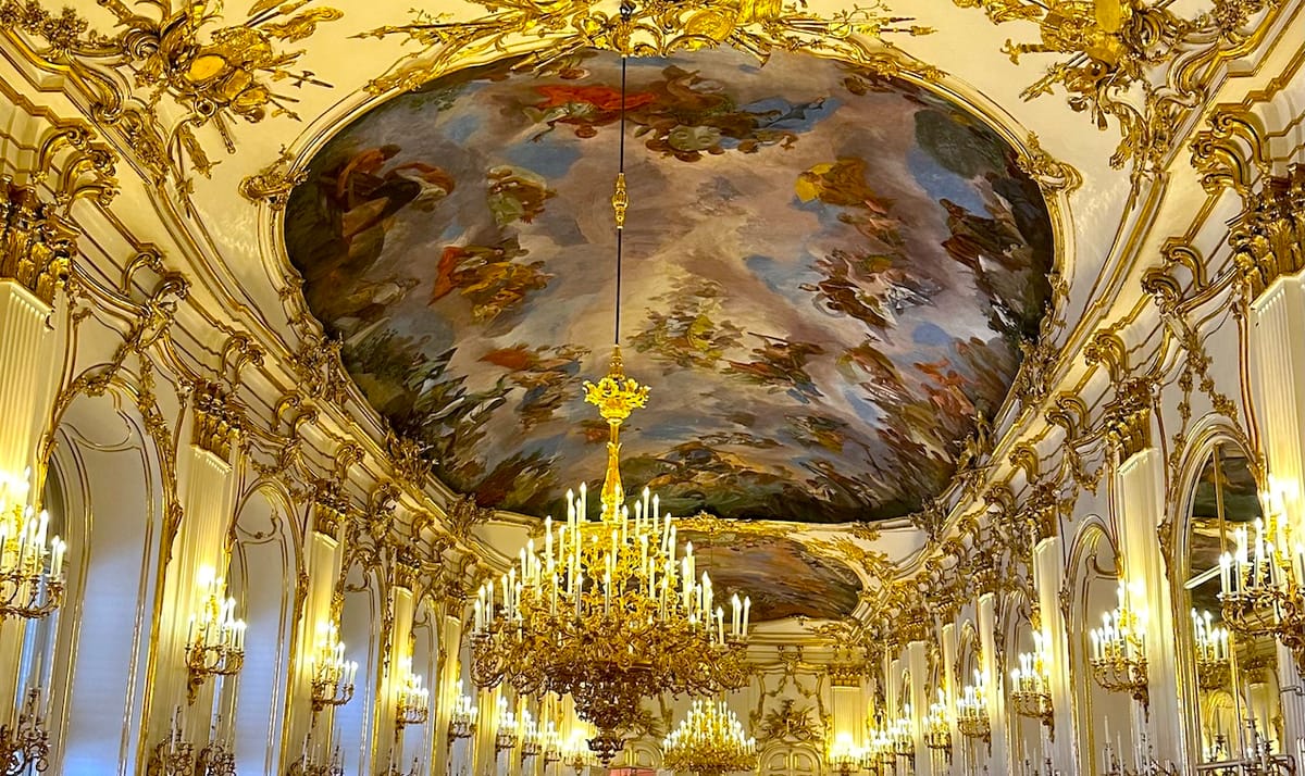 the main ballroom of the schönbrunn palace in vienna, austria.
